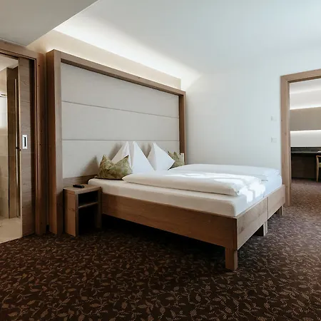 Hotel Metzgerwirt 4*